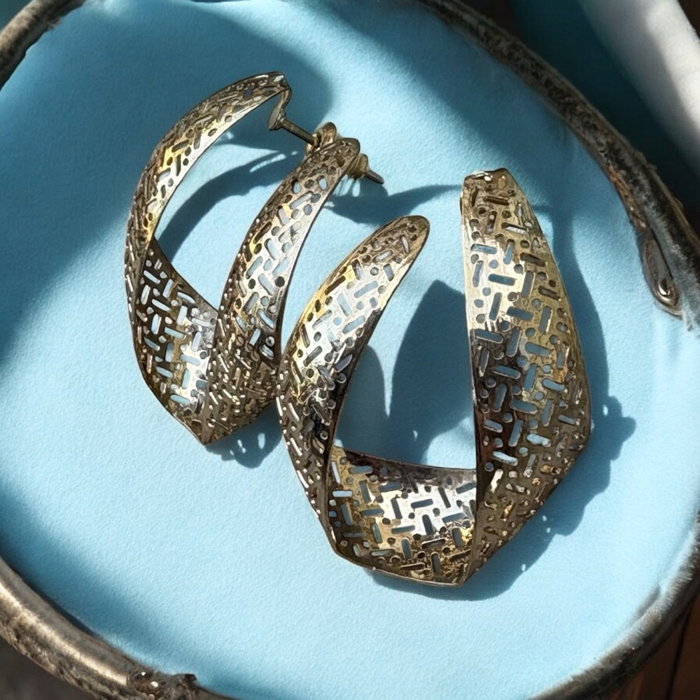 Dainty Light Weight Gold Tone Twisted Hoop Filigree Pierced Earrings